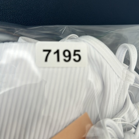 Andie Swim Women's XL The Paloma Rib 1pc Swim Suit White NWT Cheeky Padded - Picture 9 of 9